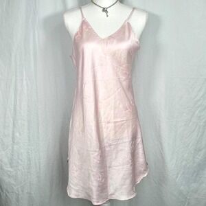 vintage samye baby pink silk slip with floral design